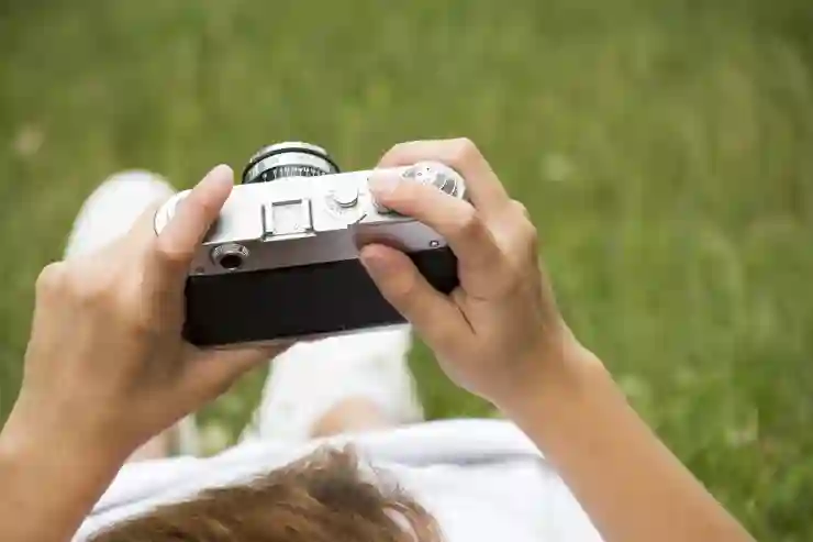 로건 유튜브 카메라 수직촬영거치대 조명효과로 감성적인 촬영까지