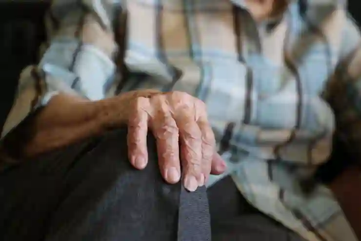 기초연금 수령 중 사망 시 유족 알려야 할 모든 것 절차 및 혜택 완벽정리